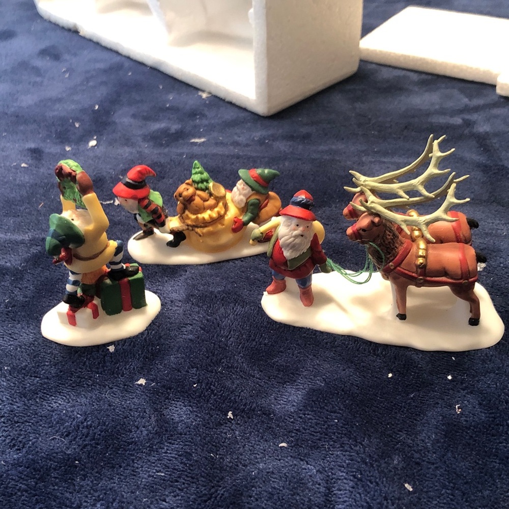 Heritage Village Santa’s Little Helpers#5610-3/set of 3/reindeers&elves/retired